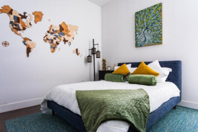 1- Bdr Condo w Patio Close to the beach